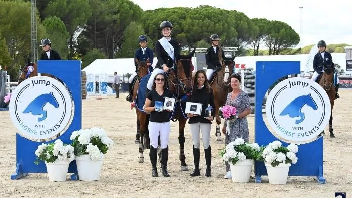Vidauban (83) : Le Grand Prix AGT FFE – Esthederm pour Églantine Cavard