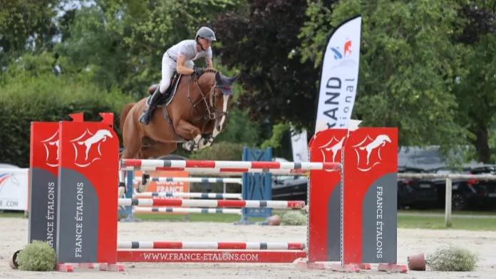 TOP 7 : Retour sur les étapes de juin et juillet en saut d’obstacles Valentin Besnard & Idaho