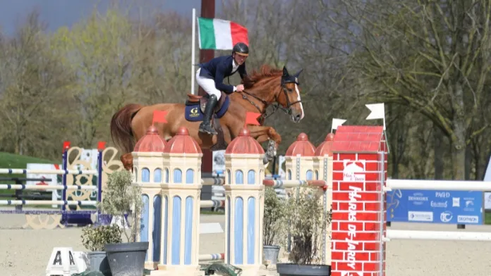 Jack Conlon-Gateau vainqueur du Grand Prix Pro 2 à Jardy crédit FFE - PSV