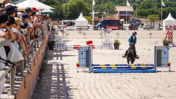 cavalière pratiquant l'equifun