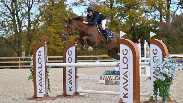 Championnat Amateur saut d'obstacles Tours Pernay crédit Les Garennes