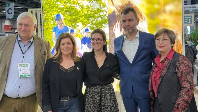 Aurore Bergé et Frédéric Bouix au Salon de l'Agriculture crédit FFE